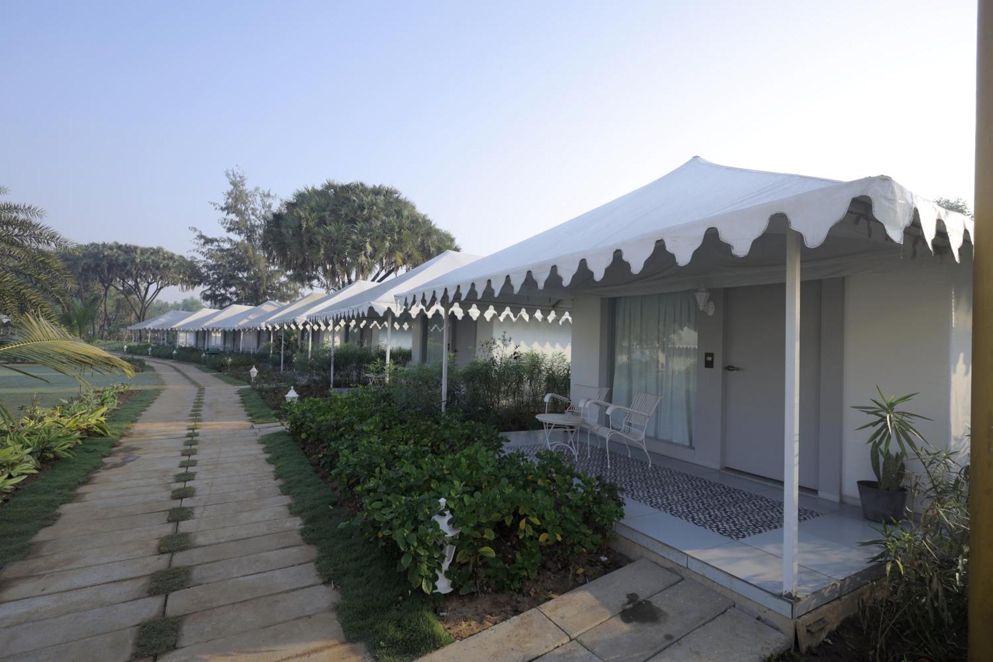 The Fern Seaside Luxurious Tent Resort דמאן מראה חיצוני תמונה
